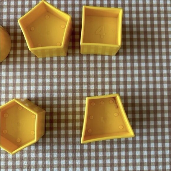 Vintage TUPPERWARE Shape-O-Ball Toy Shape Sorter Retro Educational ONLY 5 SHAPES - Picture 5 of 7